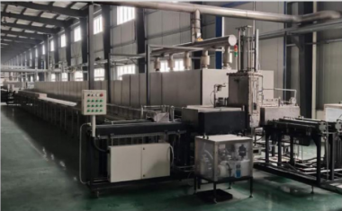 Печь с толкающими пластинами