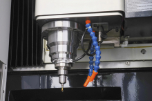 Пятиосевой обрабатывающий центр ULV650-5AXIS
